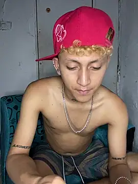 Luis 001 model online show from 08/08/26, 06:59