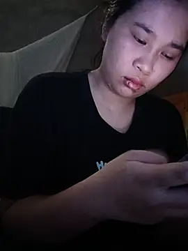 Snapshot of Quynhnhu_bb chatting on 08/07/26, 02:57 Quynhnhu bb online show from 08/07/26, 02:57