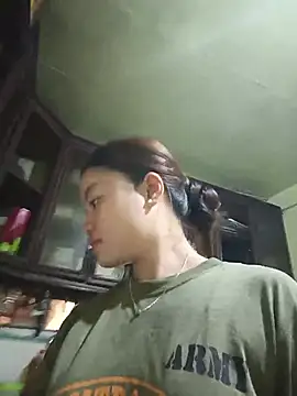 Sweet-Angellxx online show from 08/05/26, 12:24