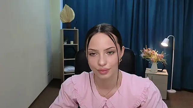 Snapshot of JaquelineMailey chatting on 08/06/26, 03:52 JaquelineMailey online show from 08/06/26, 03:52