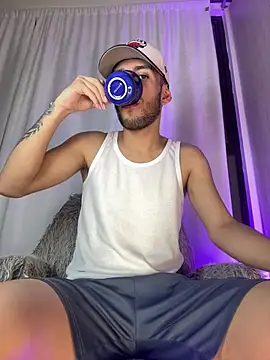 Angel Boos online show from 08/06/26, 07:10