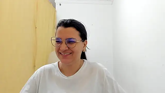 MARILYN GARCIA online show from 10/17/25, 12:41