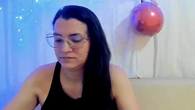MARILYN GARCIA online show from 02/17/26, 03:51