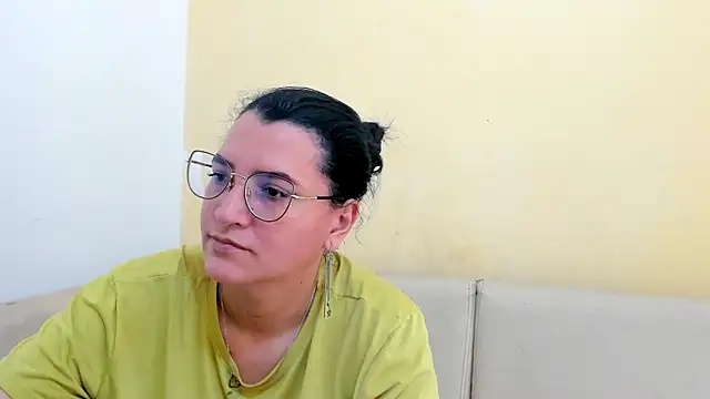 MARILYN GARCIA online show from 05/13/26, 06:16