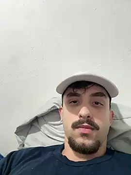 Snapshot of guilhermebolsson chatting on 08/07/26, 12:34 guilhermebolsson online show from 08/07/26, 12:34