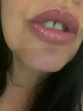 Snapshot of Azzurra1234 chatting on 12/08/24, 03:35 Azzurra1234 online show from 12/08/24, 03:35