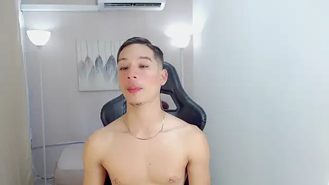 Flex boyy  online show from 08/08/26, 04:14