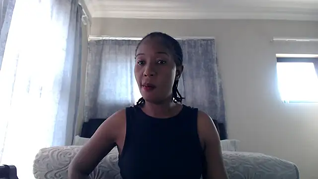 Snapshot of leanna23 chatting on 05/18/26, 07:36 leanna23 online show from 05/18/26, 07:36