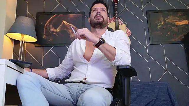 Snapshot of ChrisKox chatting on 11/15/25, 05:05 ChrisKox online show from 11/15/25, 05:05