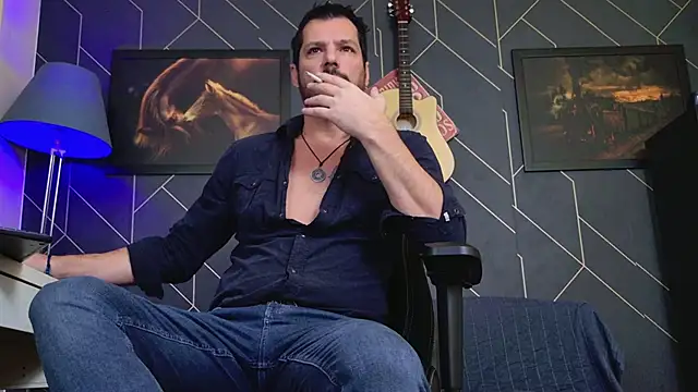 Snapshot of ChrisKox chatting on 11/23/25, 09:09 ChrisKox online show from 11/23/25, 09:09