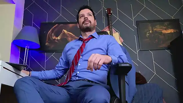 Snapshot of ChrisKox chatting on 11/30/25, 05:28 ChrisKox online show from 11/30/25, 05:28