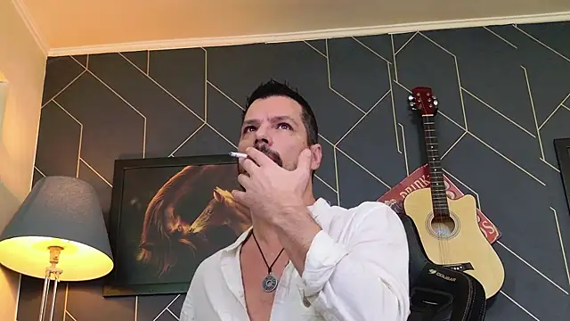 Snapshot of ChrisKox chatting on 12/20/25, 09:05 ChrisKox online show from 12/20/25, 09:05