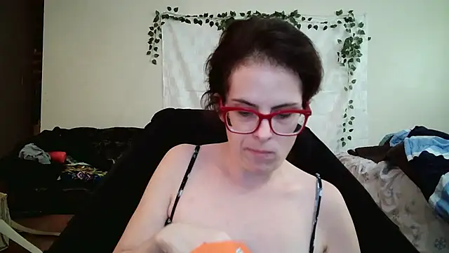 Snapshot of JessaBella chatting on 10/07/25, 04:26 JessaBella online show from 10/07/25, 04:26