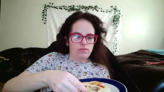 Snapshot of JessaBella chatting on 10/16/25, 03:13 JessaBella online show from 10/16/25, 03:13