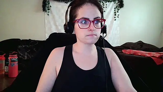 Snapshot of JessaBella chatting on 11/21/25, 04:16 JessaBella online show from 11/21/25, 04:16