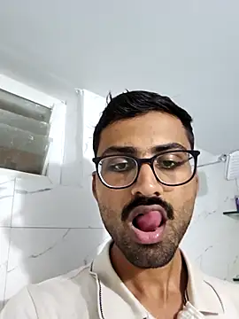 krishna8035 online show from 09/16/25, 02:40