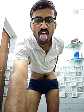 krishna8035 online show from 09/29/25, 04:28