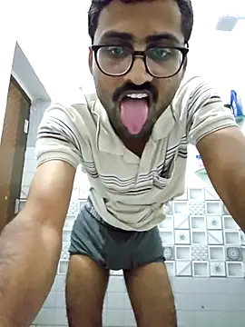 krishna8035 online show from 11/30/25, 11:03