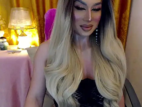 Snapshot of yourmistressofevil69 chatting on 06/08/26, 05:02 yourmistressofevil69 online show from 06/08/26, 05:02