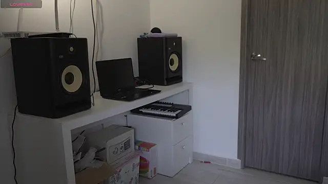 aimi art1 online show from 01/30/25, 12:48