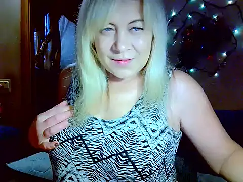 AgoniA7 online show from 12/21/25, 07:59