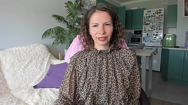 ChristinaGlory online show from 06/19/26, 07:01