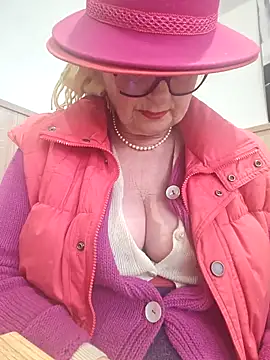 MucMilf59 online show from 11/29/25, 12:08