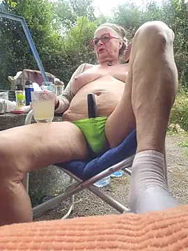 Snapshot of MucMilf59 chatting on 06/03/26, 02:33 MucMilf59 online show from 06/03/26, 02:33