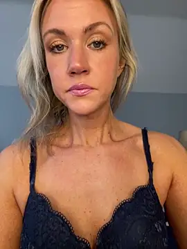 Kay Cakes online show from 02/01/25, 06:51