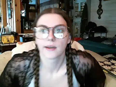 Snapshot of katie_kitten38 chatting on 01/07/26, 01:13 katie kitten38 online show from 01/07/26, 01:13