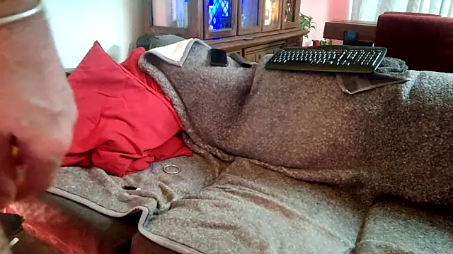 Snapshot of Truganini1 chatting on 03/06/25, 04:30 Truganini1 online show from 03/06/25, 04:30