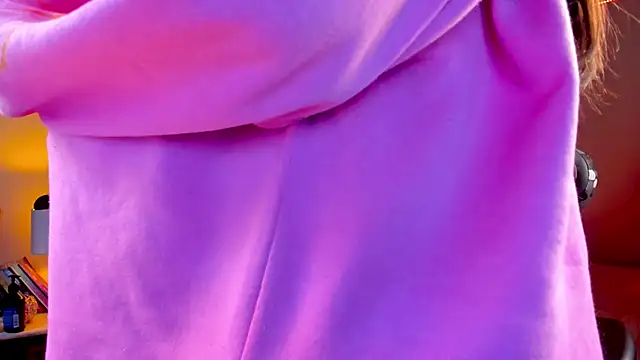 coraline latin online show from 01/18/25, 10:28