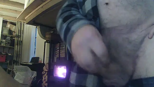 Snapshot of phlox3 chatting on 02/15/26, 10:47 phlox3 online show from 02/15/26, 10:47