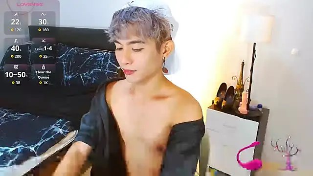 WildestTwink online show from 04/24/26, 07:05