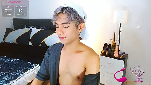 WildestTwink online show from 04/25/26, 11:02