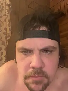 Snapshot of camowamo13 chatting on 02/09/26, 03:32 camowamo13 online show from 02/09/26, 03:32