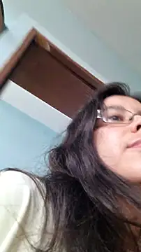 Snapshot of rposhta1991 chatting on 06/03/26, 02:33 rposhta1991 online show from 06/03/26, 02:33