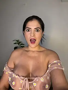 Carolina Novoa online show from 12/15/24, 08:47