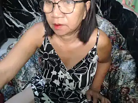 ASIANDOLLY4U online show from 05/24/26, 10:37
