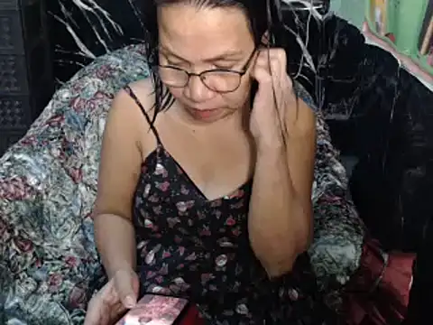 ASIANDOLLY4U online show from 05/27/26, 11:24
