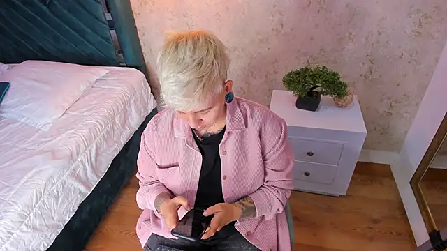 amy ink online show from 02/17/25, 11:34