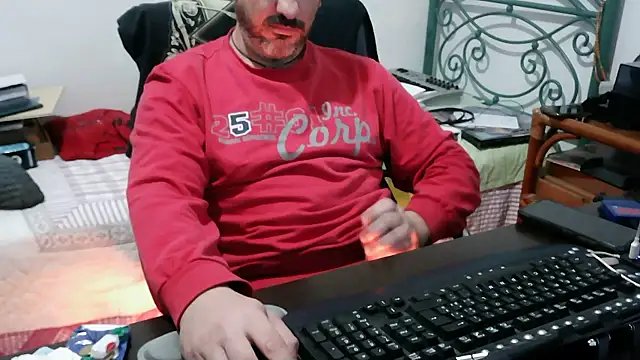 Snapshot of Italian_dark_desire chatting on 01/15/26, 11:59 Italian dark desire online show from 01/15/26, 11:59