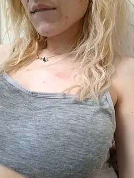 YogisticJuli666 online show from 03/10/25, 10:26