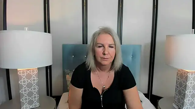 EricaTop online show from 01/28/25, 04:52