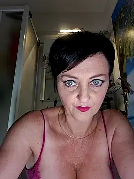 lucillabollente online show from 06/28/26, 04:07