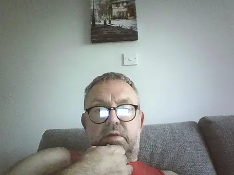 Snapshot of DrewDongle chatting on 01/09/26, 10:29 DrewDongle online show from 01/09/26, 10:29