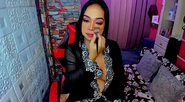 Snapshot of tssexylover chatting on 02/17/25, 01:21 tssexylover online show from 02/17/25, 01:21