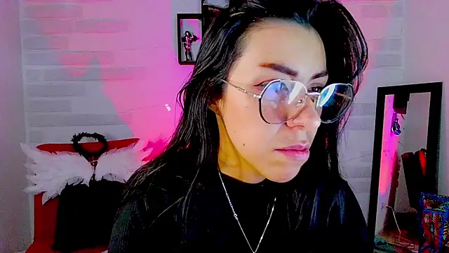 sky girl1 online show from 11/10/25, 03:05