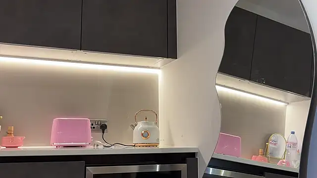 ArabicBarbie online show from 09/14/25, 10:09