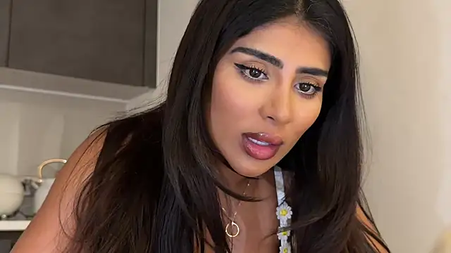 ArabicBarbie online show from 11/24/25, 11:04